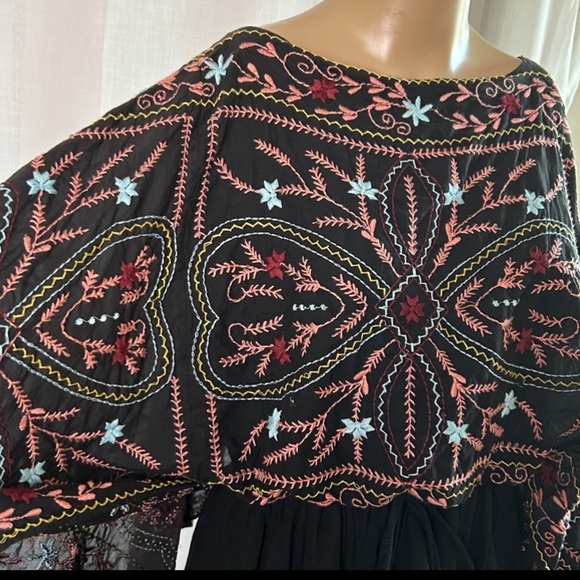 FREE PEOPLE ,NWT,mini dress,fairy,whimsical,cape sleeves,Frida print,embroidered - Picture 9 of 17